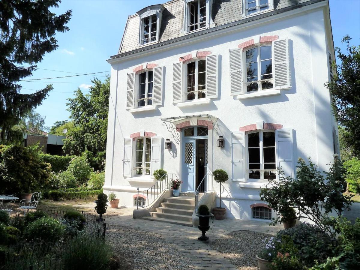 Le Clos Des Princes Bed & Breakfast Chatenay-Malabry Exterior photo